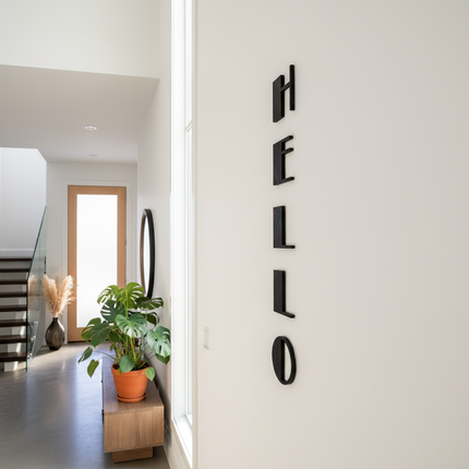 Hello – Holzschriftzug