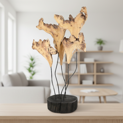 Borneo Bloom – Organische Holzskulptur