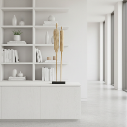Linea Two – Skulpturales Figuren-Duo aus Holz