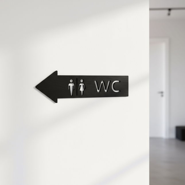 WC-Wegweiser aus Holz – stilvoll & eindeutig   Schwarz  Kraftélia    Wanddeko