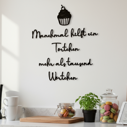 Manchmal hilft ein Törtchen mehr als tausend Wörtchen – witzige Wanddeko mit Cupcake für Küche & Esszimmer   Schwarz / S-45 cm x 40 cm  Kraftélia    Wanddeko