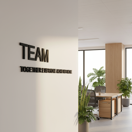 TEAM – Together Everyone Achieves More – Holzschriftzug