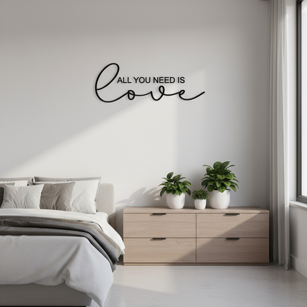 All you need is love – Holzschriftzug
